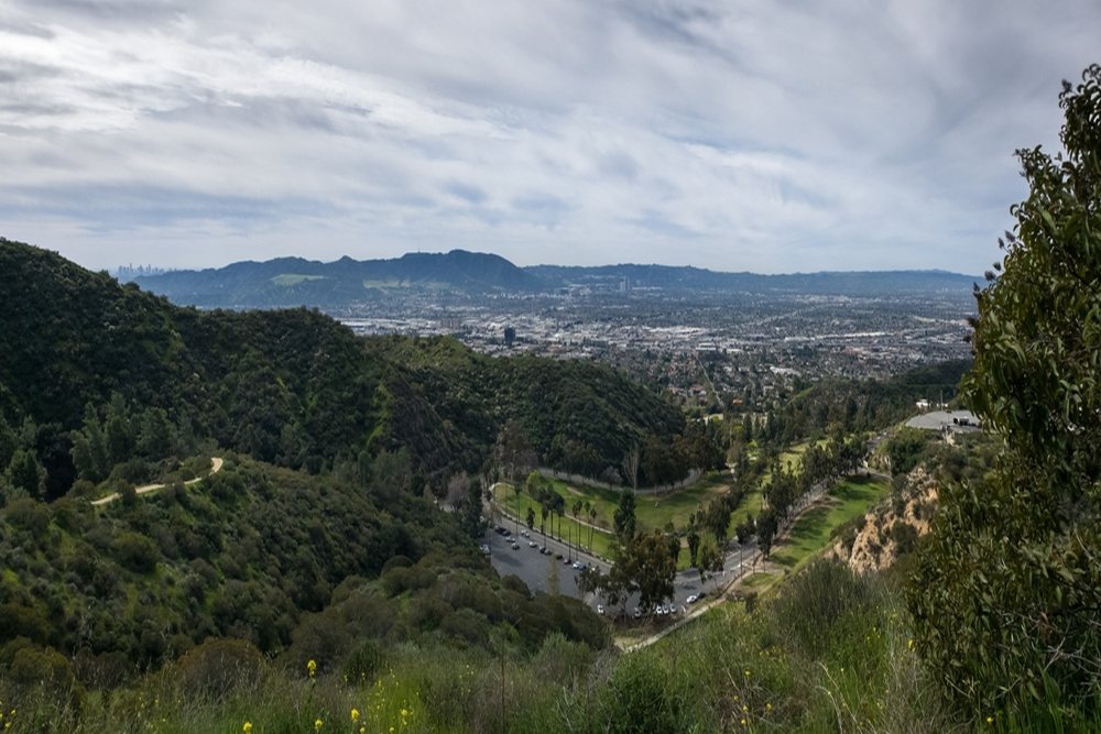 Expert Gutter Installation Services in Burbank, CA