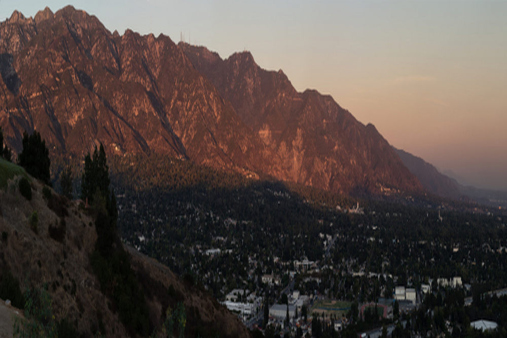 Expert Gutter Installation Services in La Cañada Flintridge, CA