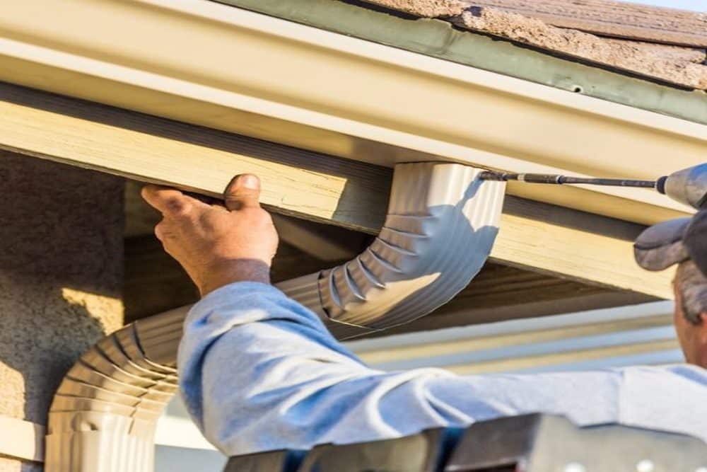 When Gutter Problems Can Affect Your Roof